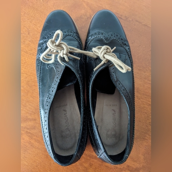 Black leather oxfords - Picture 3 of 4